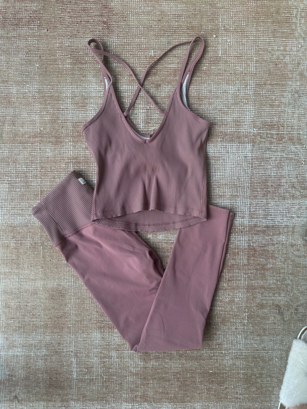 VUORI Ribbed Crossback Crop Tank and Legging Set - Dusty Rose